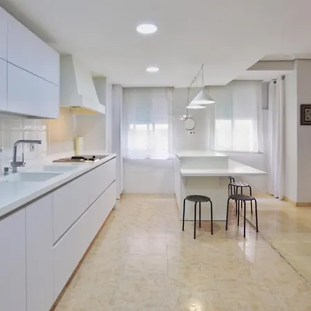 Albéniz Apartman *